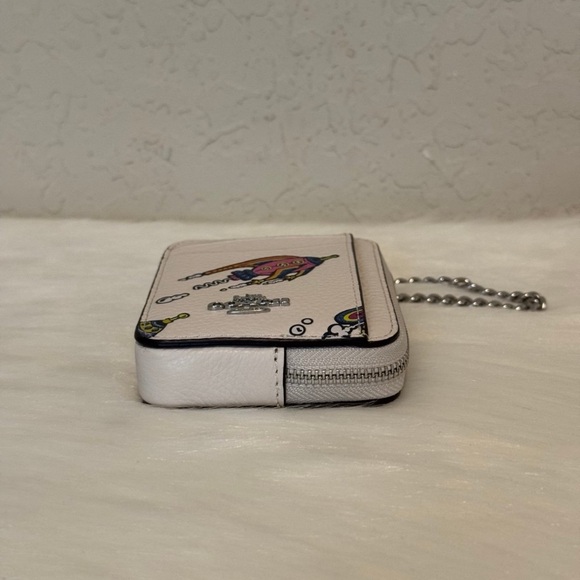 ⭐️Not for Sale⭐️ Cosmic Coach Zip Card Case With Rocket Print - Picture 5 of 11